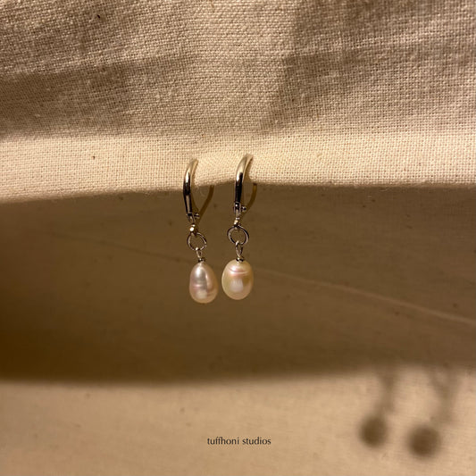 Ella Earrings - Teardrop Hoop
